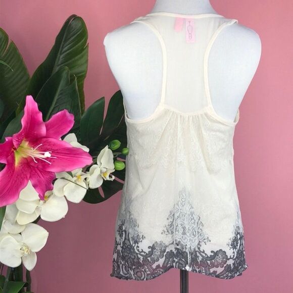 Dolled Up by Fang Cream White Gray Layered Lace Tank Top - Picture 5 of 8